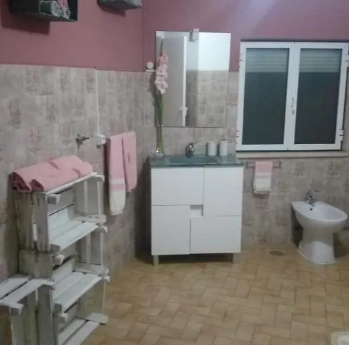 Casa Largo Da Praca Дом отдыха *