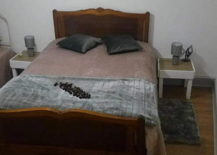 Casa Largo Da Praca *